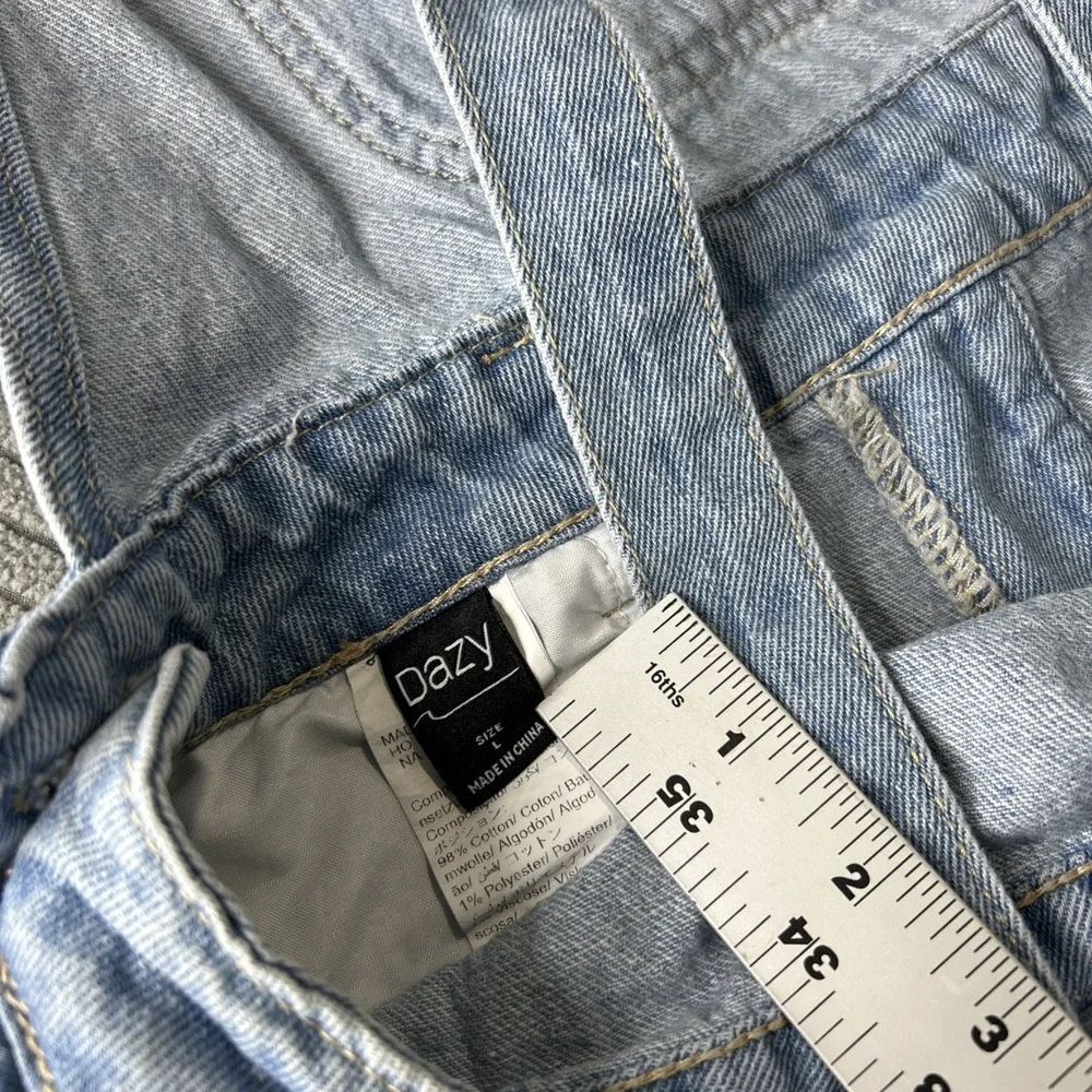 Dazy Women's Overall Jean Shorts‎ Size Large Boho Country